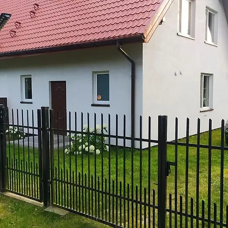 Dom Letniskowy Nad Jeziorem Sasek Wielki Trelkowko *