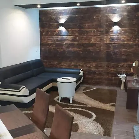 Dom Letniskowy Nad Jeziorem Sasek Wielki Trelkowko Szczytno (Warmian-Masurian)