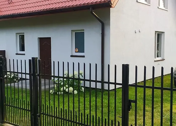 Dom Letniskowy Nad Jeziorem Sasek Wielki Trelkowko *