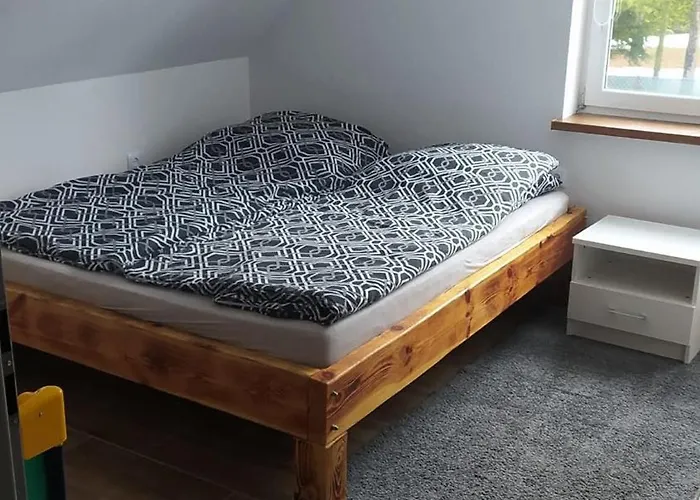 Dom Letniskowy Nad Jeziorem Sasek Wielki Trelkowko Holiday home Szczytno (Warmian-Masurian)